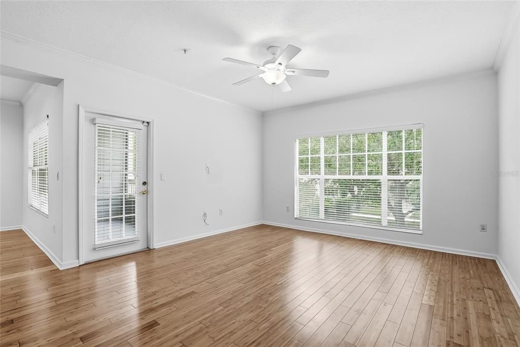 For Sale: $1,000,000 (3 beds, 3 baths, 1860 Square Feet)