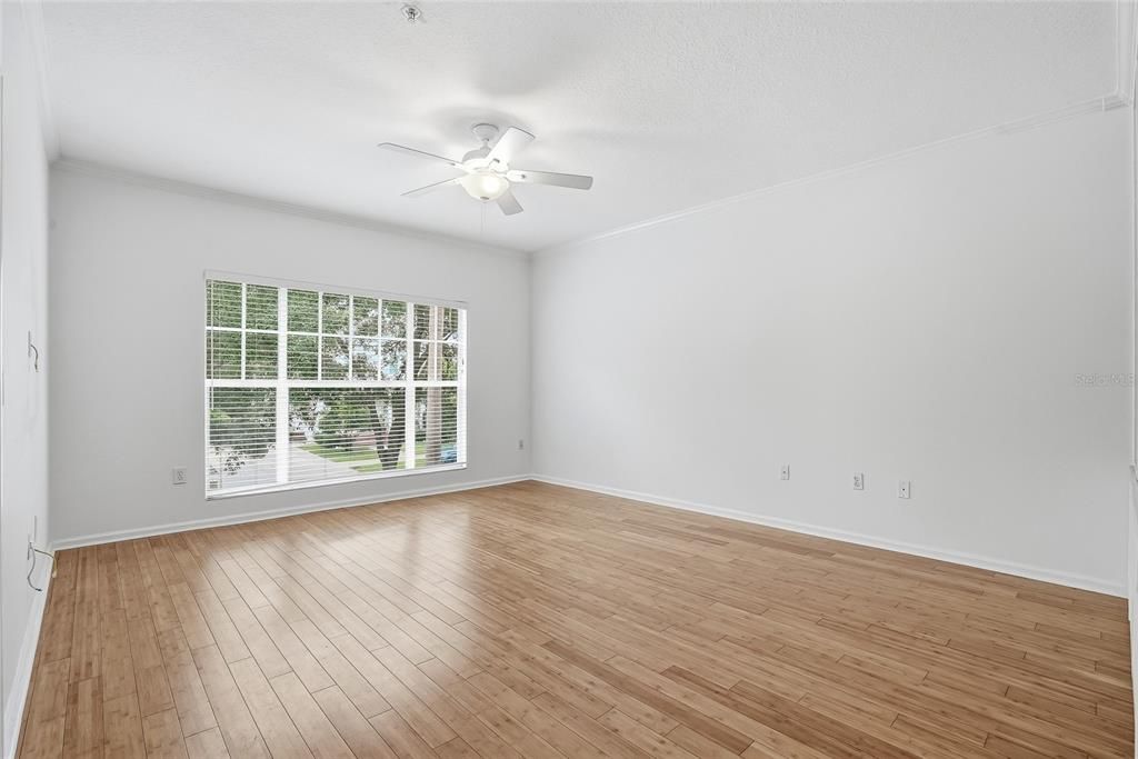 For Sale: $1,000,000 (3 beds, 3 baths, 1860 Square Feet)