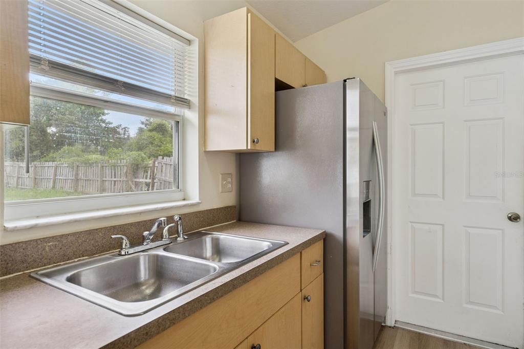 En Venta: $239,000 (3 camas, 2 baños, 1105 Pies cuadrados)