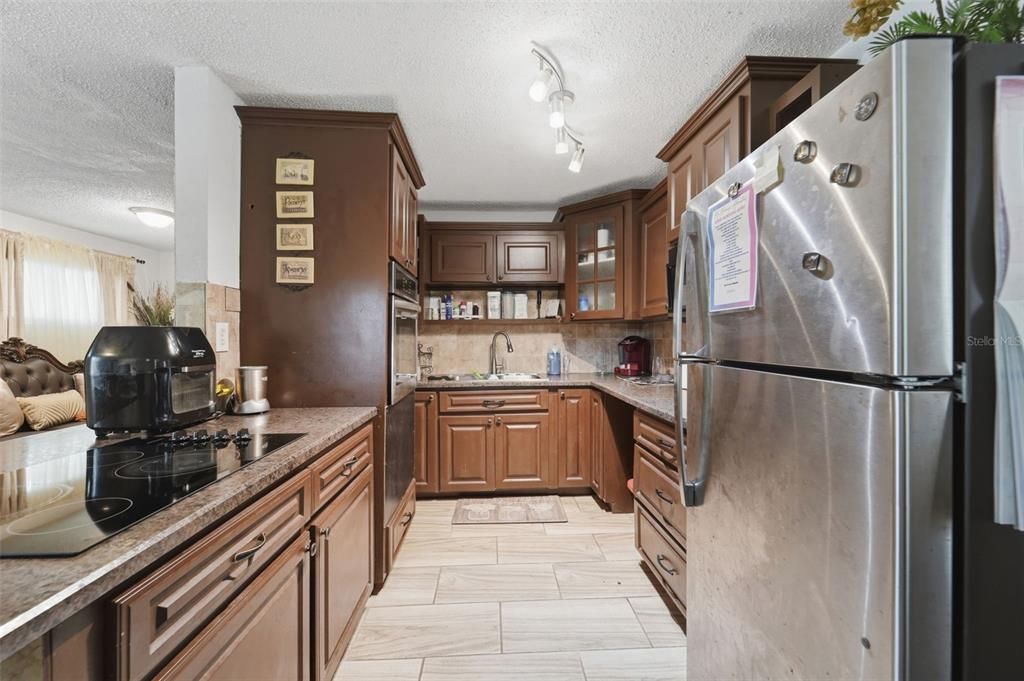 En Venta: $345,000 (5 camas, 0 baños, 2249 Pies cuadrados)