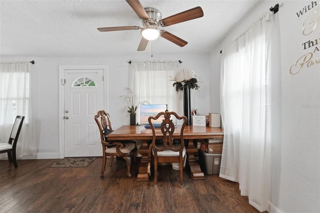 En Venta: $345,000 (5 camas, 0 baños, 2249 Pies cuadrados)