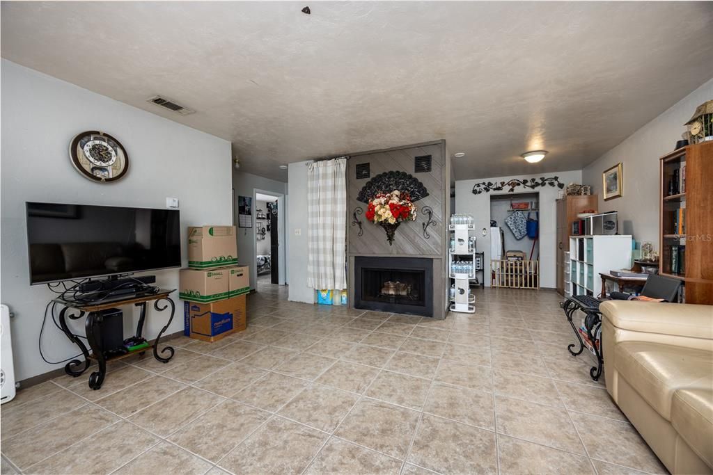 En Venta: $469,900 (8 camas, 0 baños, 3360 Pies cuadrados)