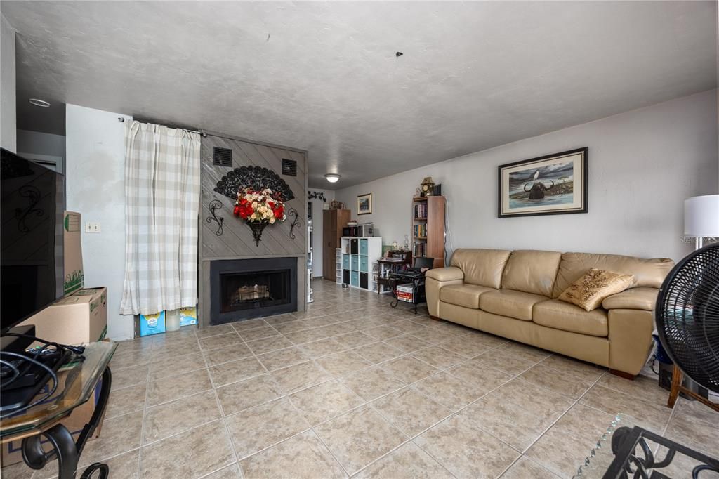 En Venta: $469,900 (8 camas, 0 baños, 3360 Pies cuadrados)