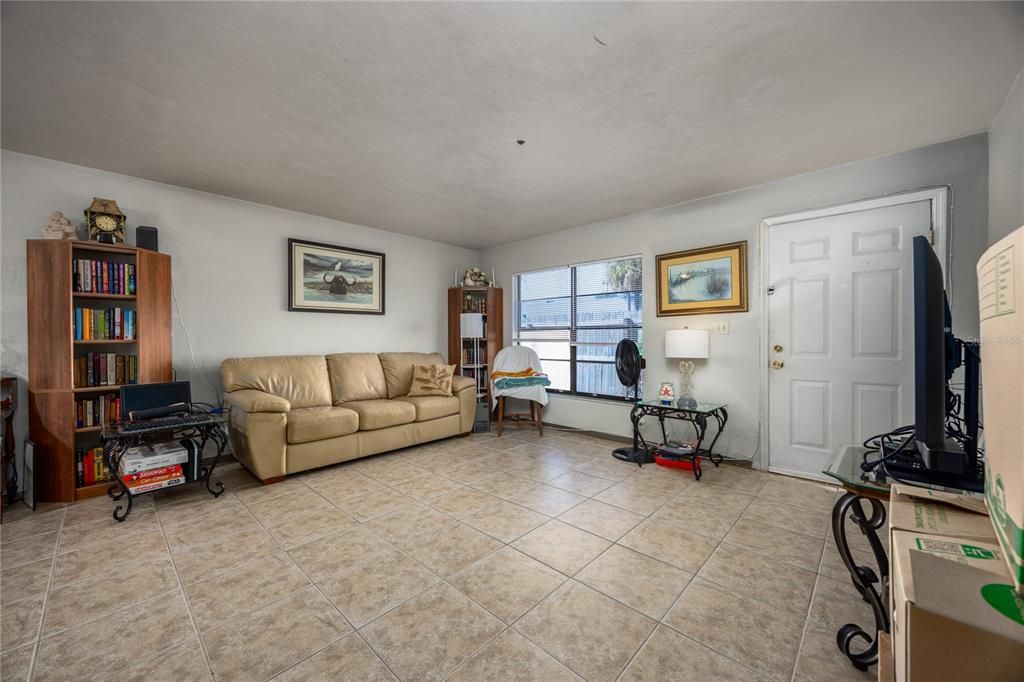 En Venta: $469,900 (8 camas, 0 baños, 3360 Pies cuadrados)