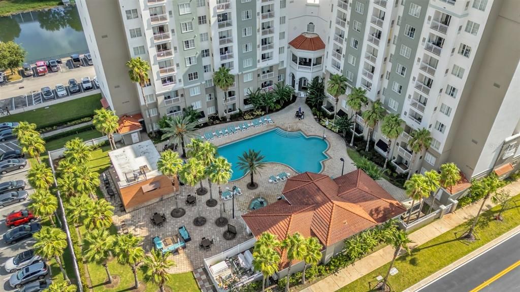 На продажу: $299,900 (2 спален, 2 ванн, 1056 Квадратных фут)