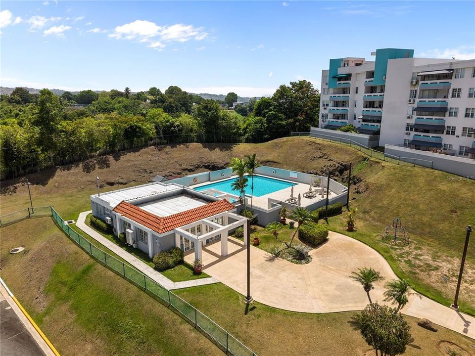 На продажу: $335,000 (3 спален, 2 ванн, 1334 Квадратных фут)