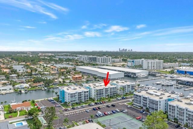For Sale: $140,000 (1 beds, 1 baths, 790 Square Feet)