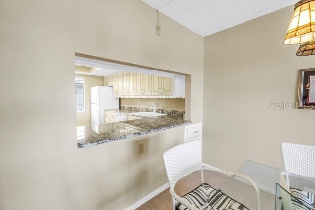For Sale: $140,000 (1 beds, 1 baths, 790 Square Feet)