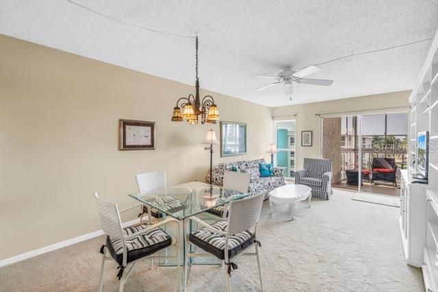 For Sale: $140,000 (1 beds, 1 baths, 790 Square Feet)