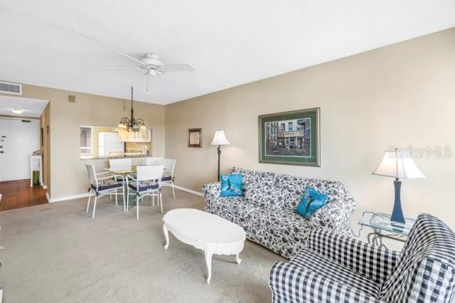 For Sale: $140,000 (1 beds, 1 baths, 790 Square Feet)