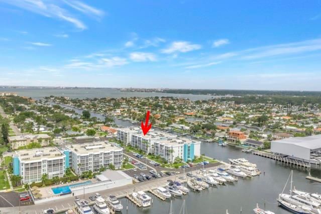 For Sale: $140,000 (1 beds, 1 baths, 790 Square Feet)