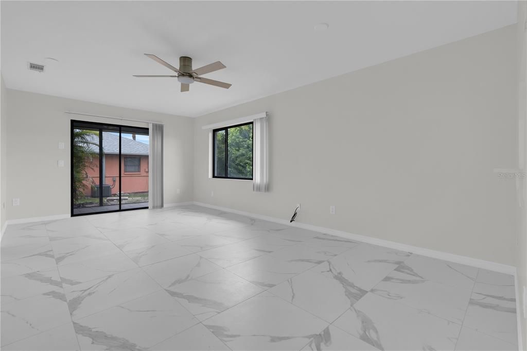 For Sale: $369,999 (4 beds, 0 baths, 1918 Square Feet)