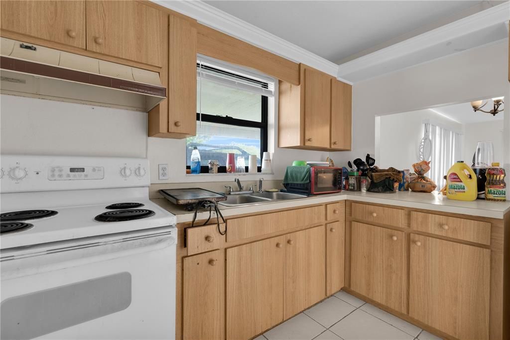 For Sale: $369,999 (4 beds, 0 baths, 1918 Square Feet)