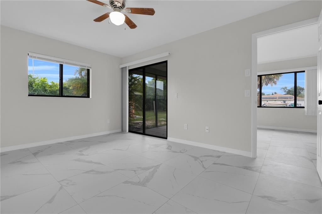 For Sale: $369,999 (4 beds, 0 baths, 1918 Square Feet)