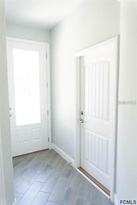 В аренду: $1,850 (4 спален, 2 ванн, 1300 Квадратных фут)
