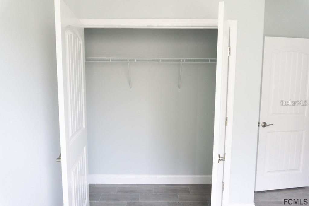 В аренду: $1,850 (4 спален, 2 ванн, 1300 Квадратных фут)