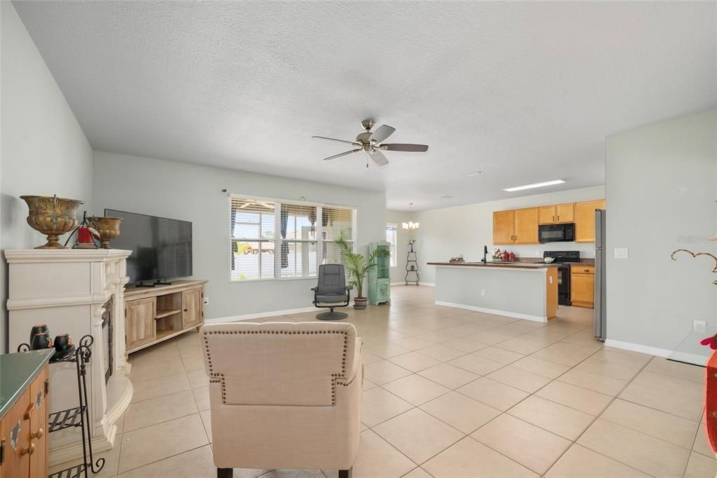 For Sale: $299,900 (3 beds, 2 baths, 1795 Square Feet)