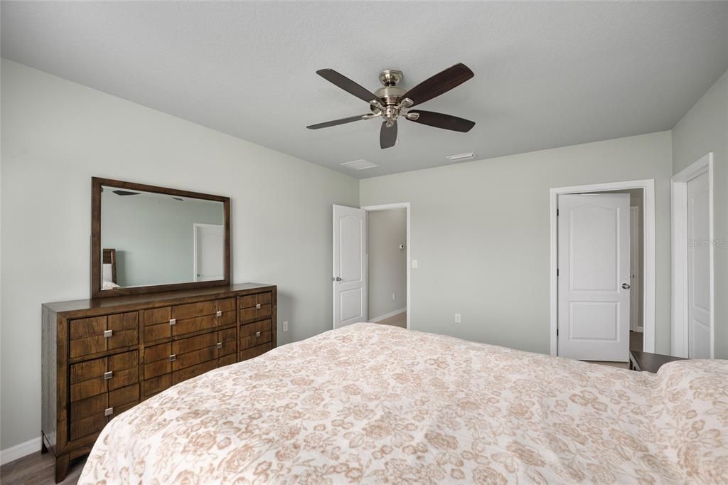 For Sale: $299,900 (3 beds, 2 baths, 1795 Square Feet)