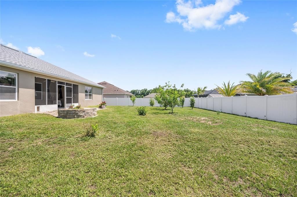 For Sale: $299,900 (3 beds, 2 baths, 1795 Square Feet)