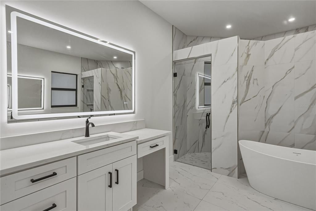 待售: $1,070,000 (4 贝兹, 3 浴室, 3374 平方英尺)