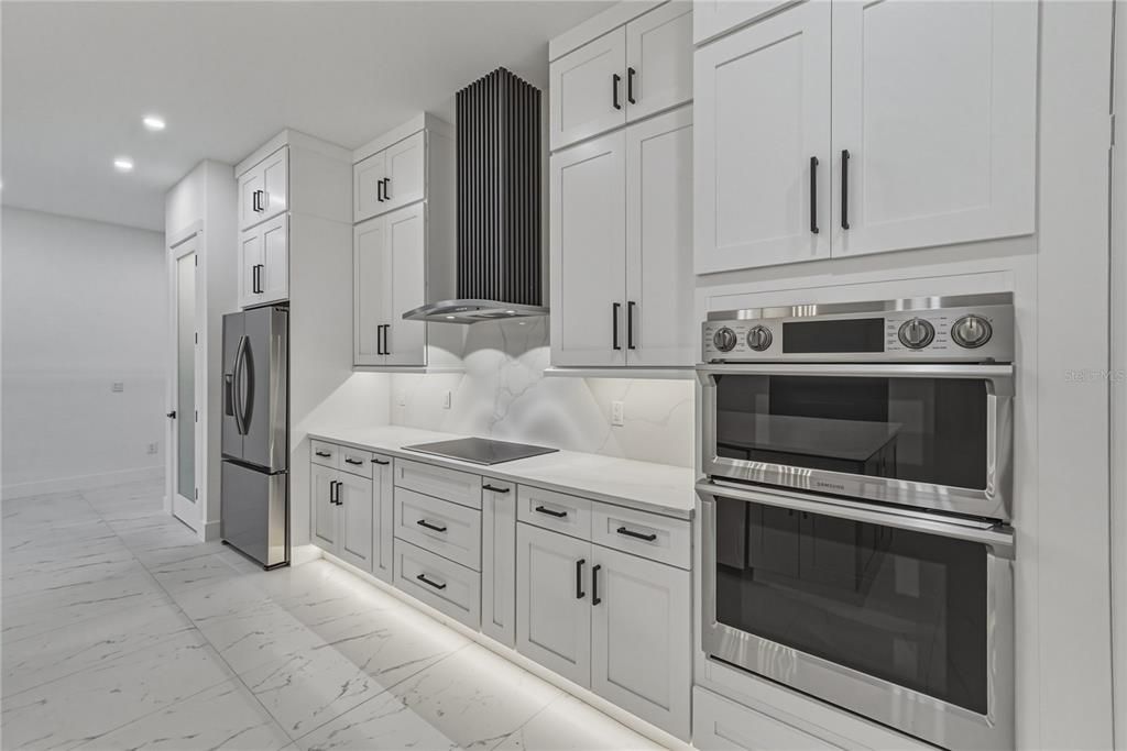 待售: $1,070,000 (4 贝兹, 3 浴室, 3374 平方英尺)