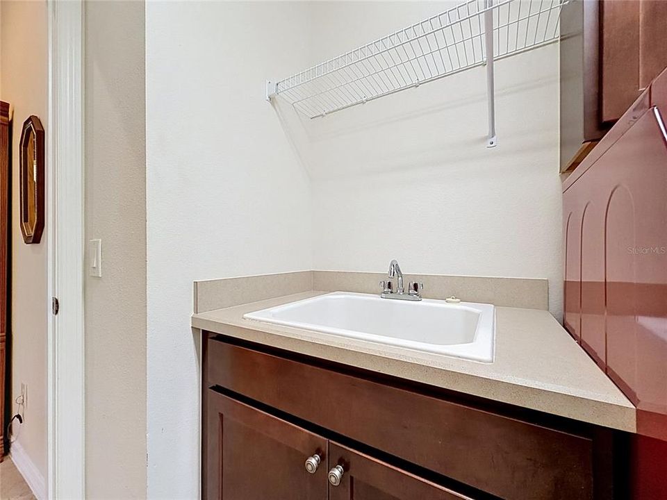 На продажу: $450,000 (3 спален, 2 ванн, 1856 Квадратных фут)