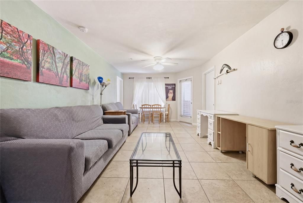 For Sale: $182,900 (4 beds, 4 baths, 1177 Square Feet)