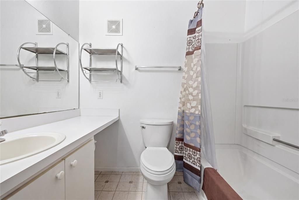 For Sale: $182,900 (4 beds, 4 baths, 1177 Square Feet)