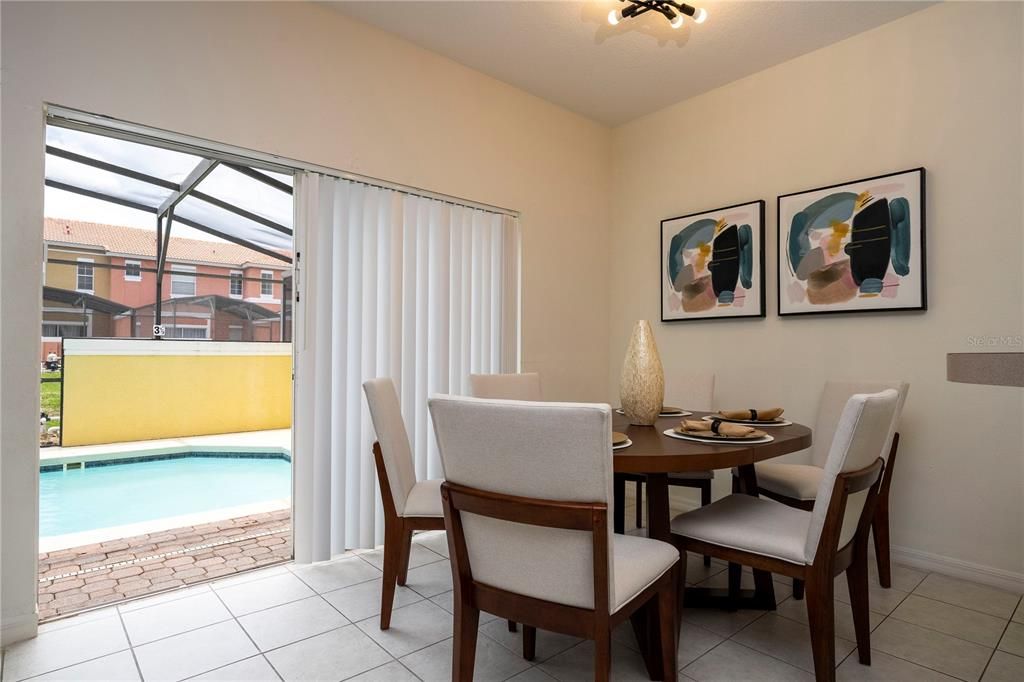 En Renta: $2,645 (4 camas, 3 baños, 1636 Pies cuadrados)