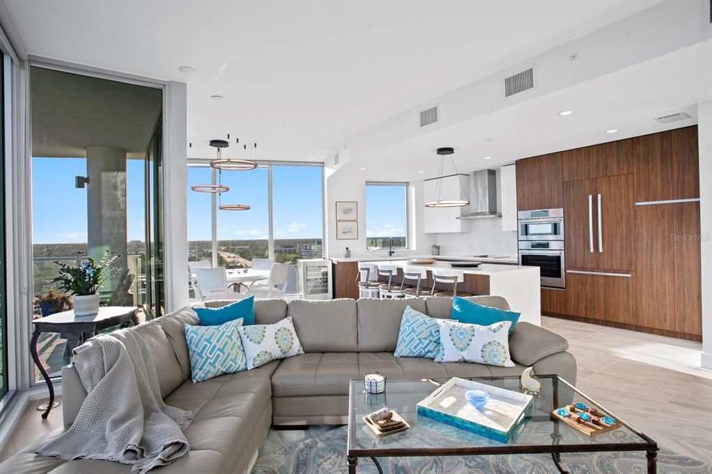 For Sale: $1,499,000 (3 beds, 2 baths, 2127 Square Feet)