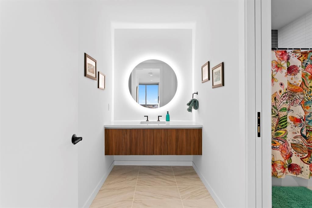 For Sale: $1,499,000 (3 beds, 2 baths, 2127 Square Feet)