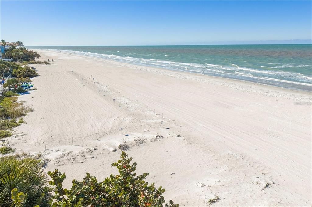 For Sale: $399,999 (0.13 acres)