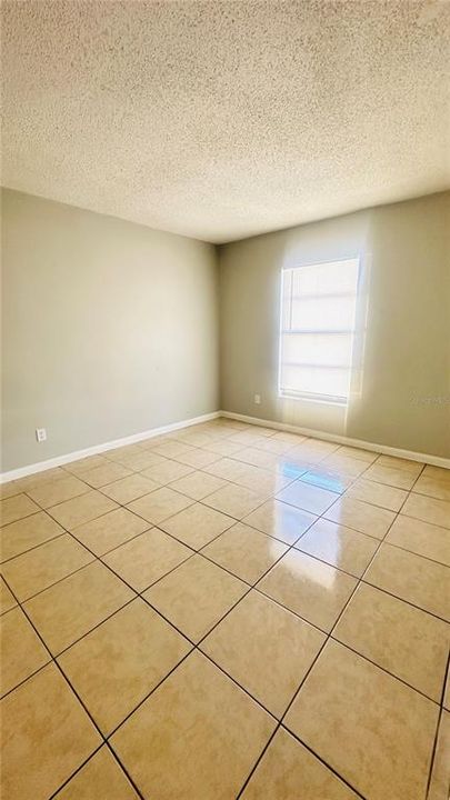 For Rent: $775 (1 beds, 1 baths, 625 Square Feet)
