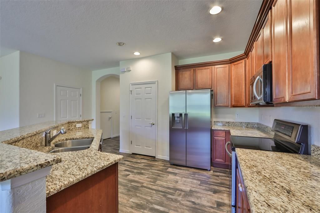 For Rent: $2,200 (3 beds, 2 baths, 1534 Square Feet)