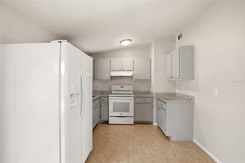 For Sale: $195,000 (3 beds, 1 baths, 1080 Square Feet)