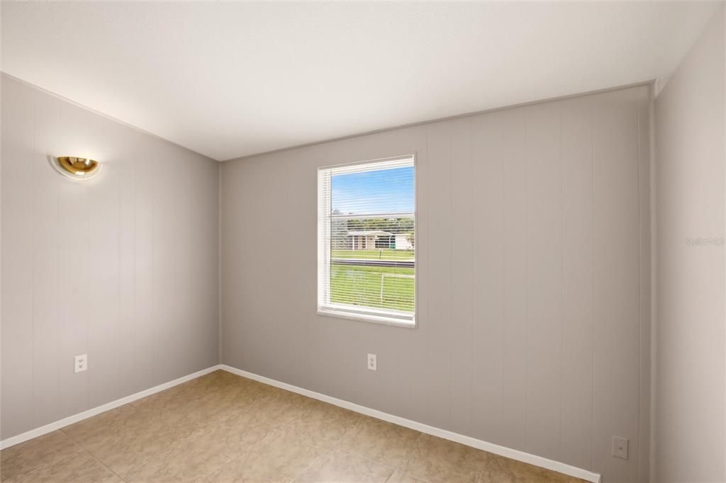 For Sale: $195,000 (3 beds, 1 baths, 1080 Square Feet)