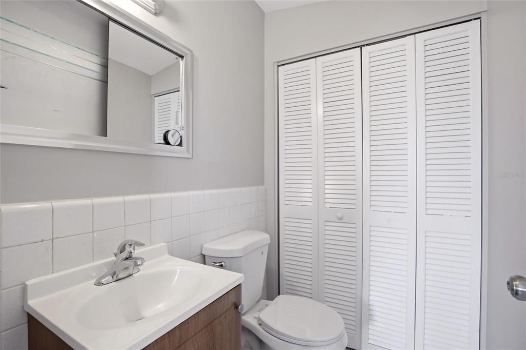 For Sale: $195,000 (3 beds, 1 baths, 1080 Square Feet)