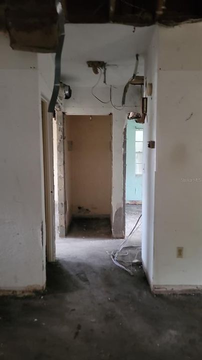 For Sale: $213,000 (2 beds, 1 baths, 1313 Square Feet)