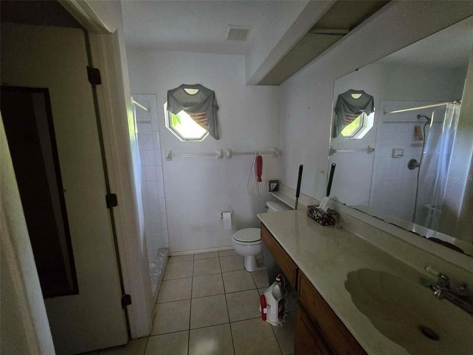 For Sale: $265,000 (3 beds, 2 baths, 1552 Square Feet)