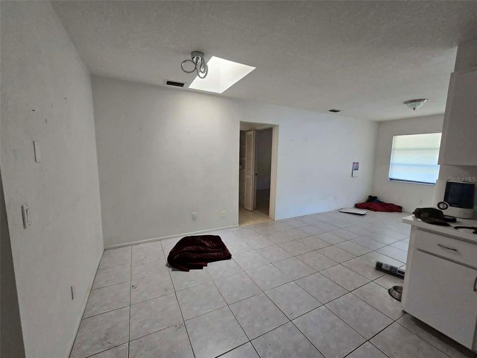 For Sale: $265,000 (3 beds, 2 baths, 1552 Square Feet)