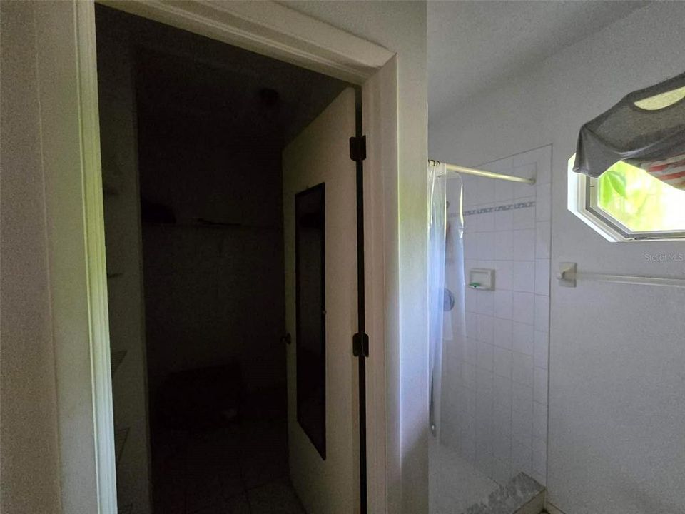 For Sale: $265,000 (3 beds, 2 baths, 1552 Square Feet)