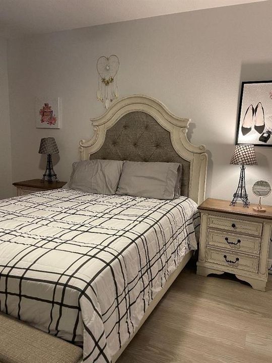 В аренду: $2,200 (2 спален, 2 ванн, 1324 Квадратных фут)