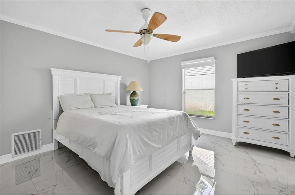 En Venta: $384,000 (3 camas, 2 baños, 1551 Pies cuadrados)
