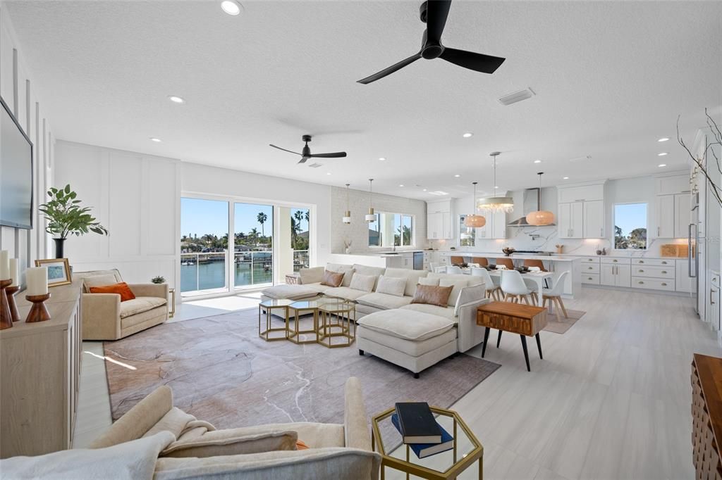 For Sale: $3,485,000 (6 beds, 5 baths, 4849 Square Feet)
