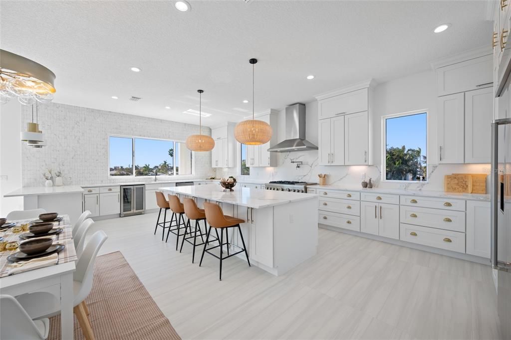 For Sale: $3,485,000 (6 beds, 5 baths, 4849 Square Feet)