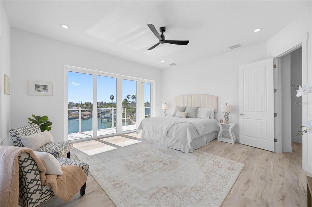 For Sale: $3,485,000 (6 beds, 5 baths, 4849 Square Feet)