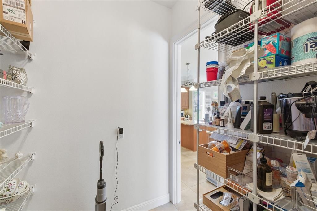 En Venta: $740,000 (3 camas, 3 baños, 2905 Pies cuadrados)