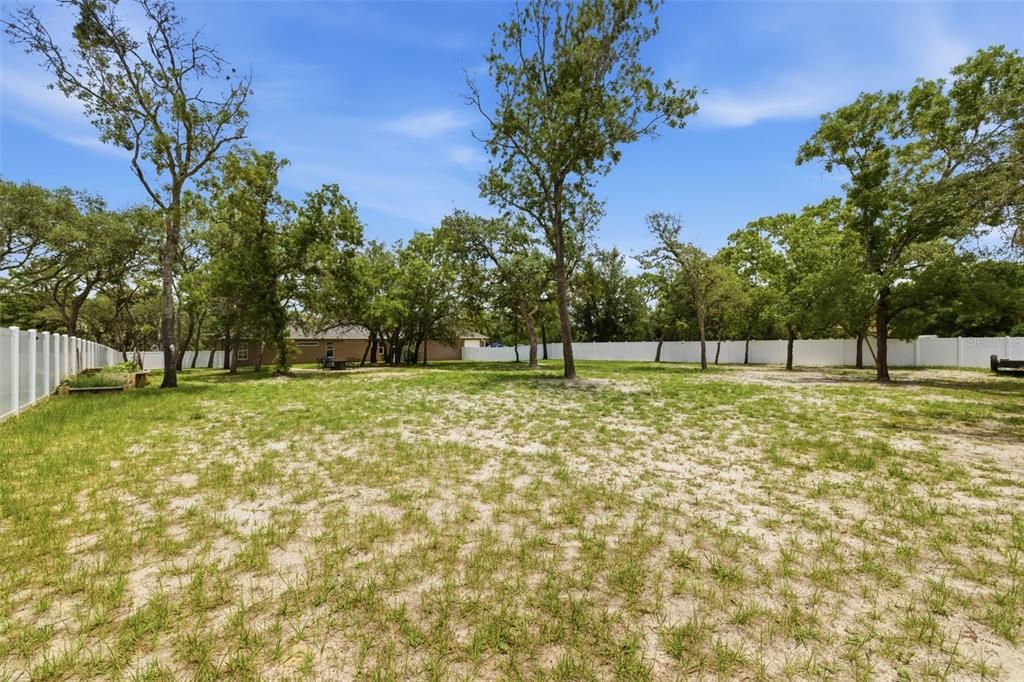 En Venta: $740,000 (3 camas, 3 baños, 2905 Pies cuadrados)