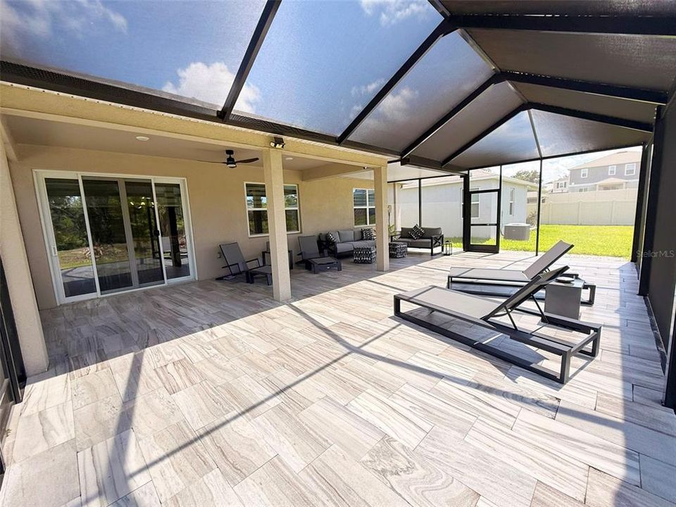 En Venta: $439,900 (3 camas, 2 baños, 1537 Pies cuadrados)