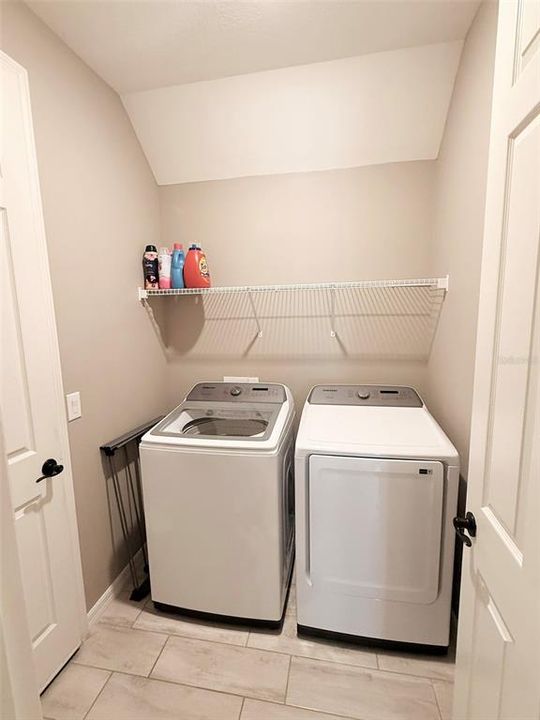 En Venta: $439,900 (3 camas, 2 baños, 1537 Pies cuadrados)